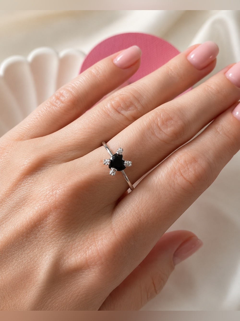 7 size Elegant Silver and Black Stone Ring